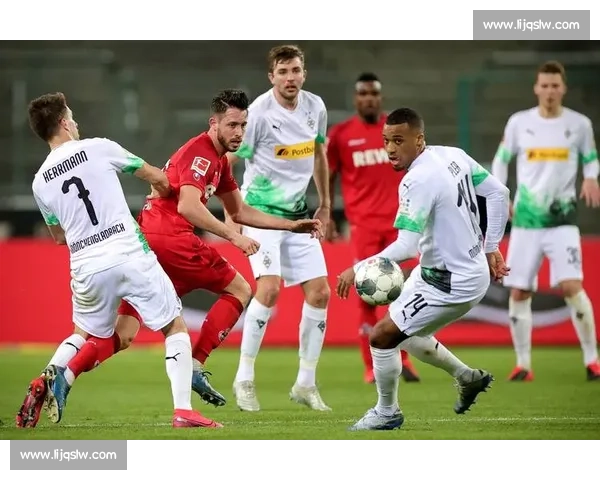 卡斯利直言上半场表现未达标准:球队亟需提升状态 卡斯利直言上半场表现未达标准:球队亟需提升状态