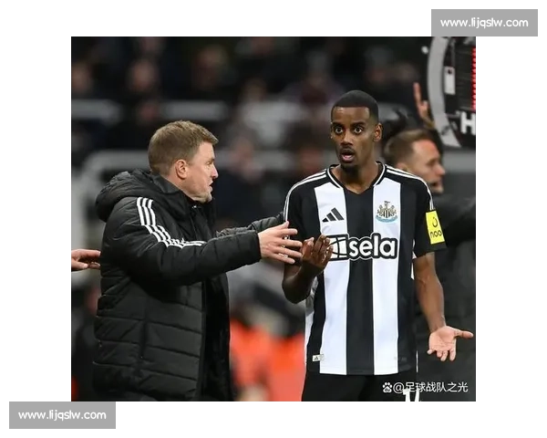 伊萨克缺席训练引连锁反应:伤病疑云与转会博弈下的纽卡困境 伊萨克缺席训练引连锁反应:伤病疑云与转会博弈下的纽卡困境